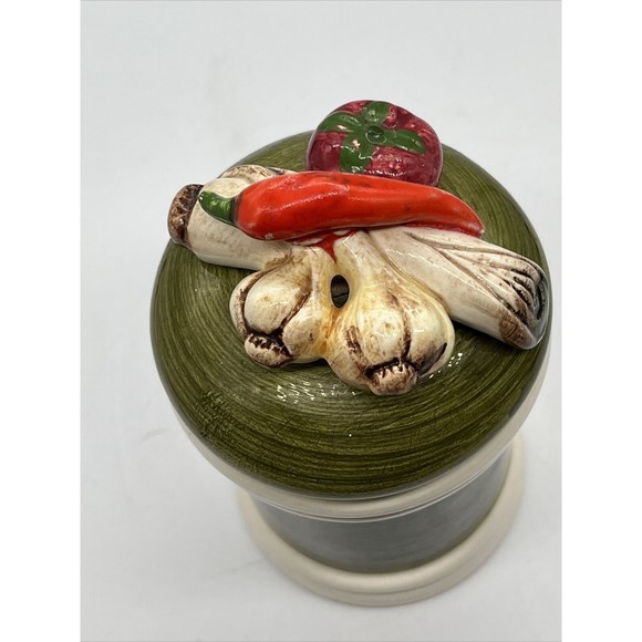 Vintage 6-1/2” ARNART Garden Harvest Salt  Shaker Hand-painted Japan - Picture 3 of 10